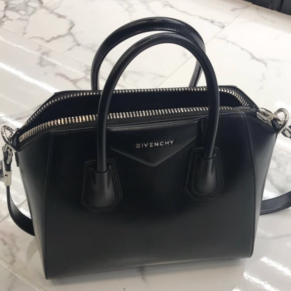 SOLD* Givenchy Antigona Bag